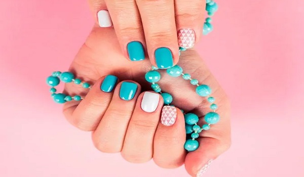 Aqua Nails styles